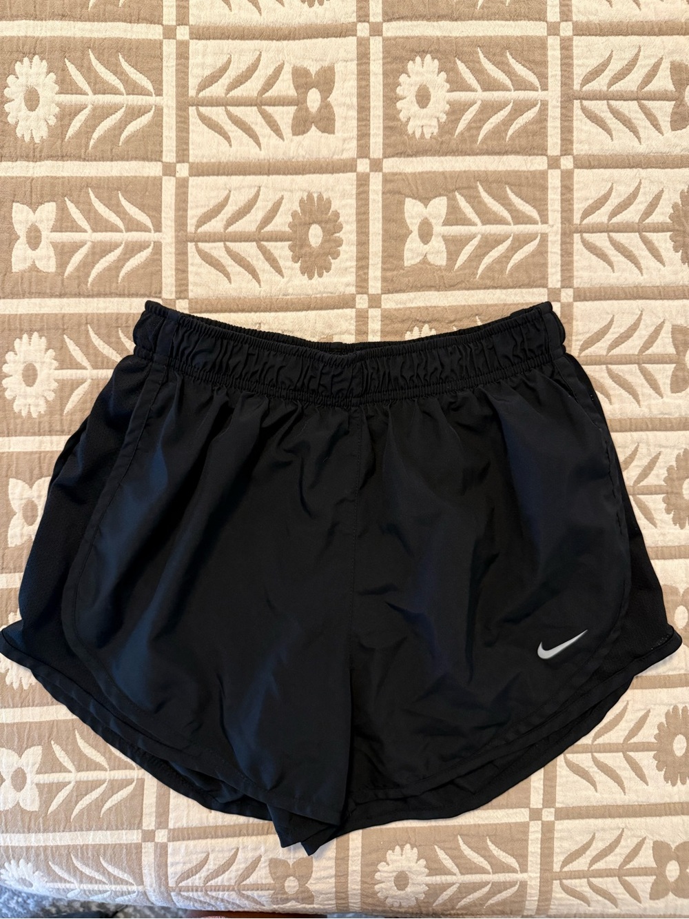 Nike Tempo Shorts - S